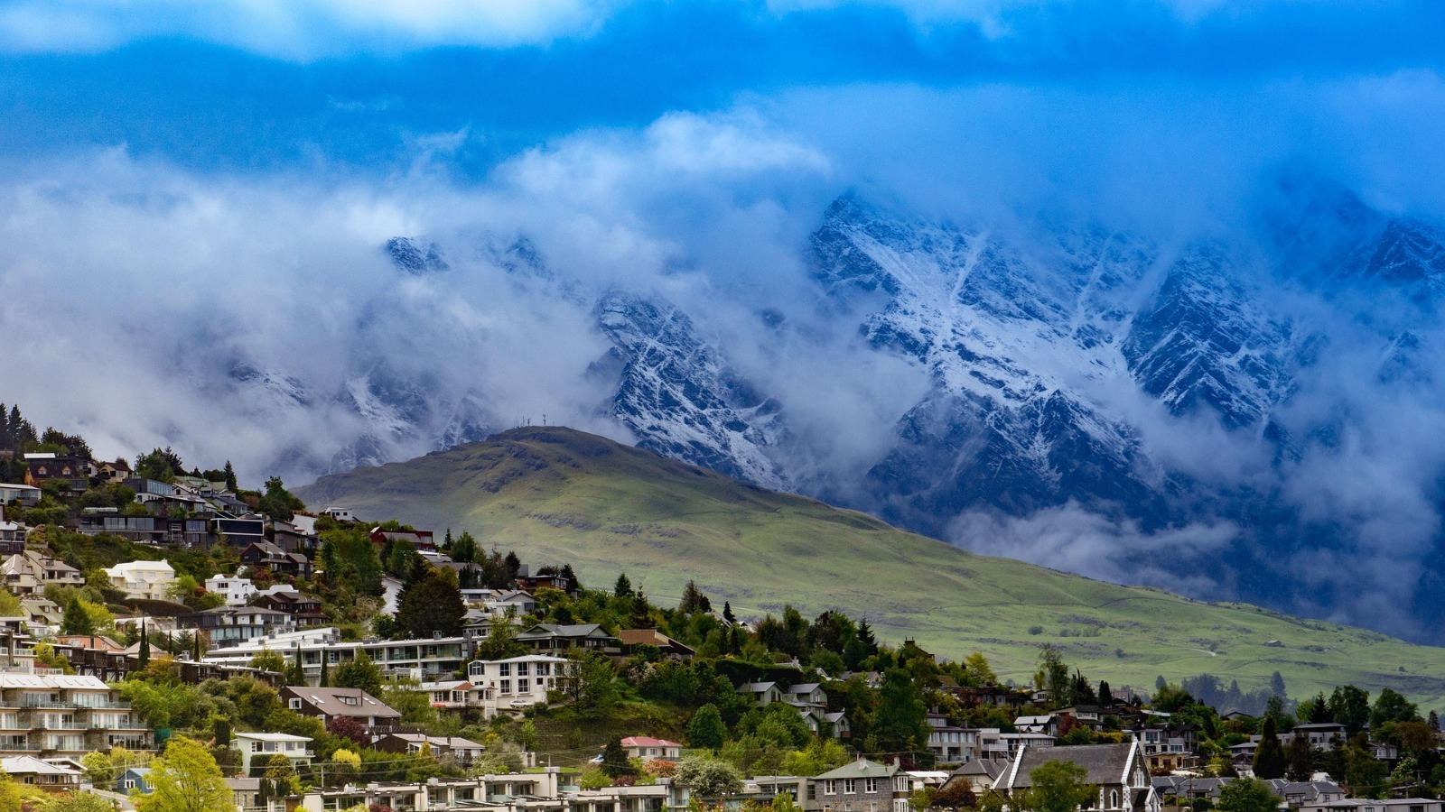 Queenstown, Milford Sound, Hobbiton — New Zealand Discovery